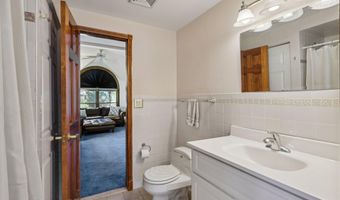 40 North Cir, Aberdeen, NJ 07747