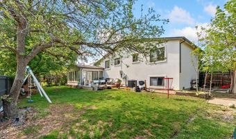 12438 W 70th Pl, Arvada, CO 80004