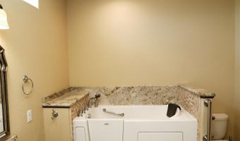 32 Calabaza Draw Ln, Carlsbad, NM 88220