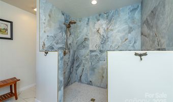 39 N Pershing Rd, Asheville, NC 28805