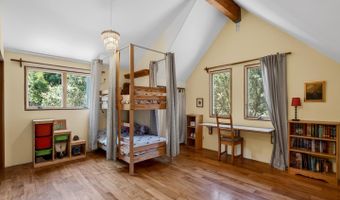 925 Old Farm Ln, Aptos, CA 95003