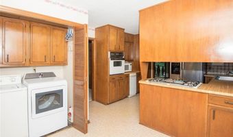 3570 Castlehill Ct, Tucker, GA 30084
