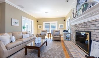 16 Central St, Charlestown, RI 02813