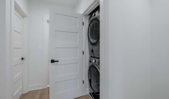 810 MADISON St NW, Washington, DC 20011