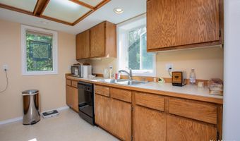 4450 Trapline Dr, Anchorage, AK 99516
