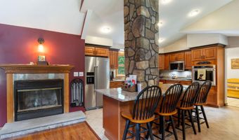 15 Hamden Place Rd, Arundel, ME 04046