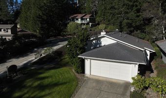 1389 GLENWOOD Dr, Brookings, OR 97415