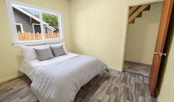 1814 4th St, Astoria, OR 97103