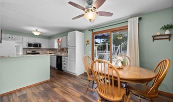 923 Hillside Dr, Amherst, OH 44001