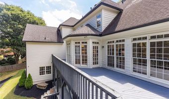 9360 Nesbit Lakes Dr, Alpharetta, GA 30022