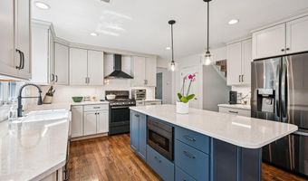 193 WYNDHAM Dr, Allentown, PA 18104
