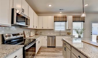 305 Rodeo Dr, Auburn, GA 30011