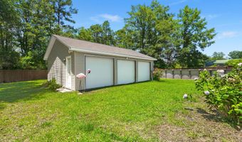 215 Hines Dr, Bonneau, SC 29431