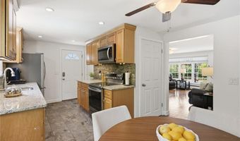 72 Fairweather Ave, Cranston, RI 02910