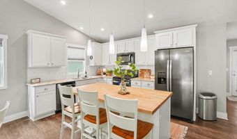 120 Depot Hill Ct, Allegan, MI 49010