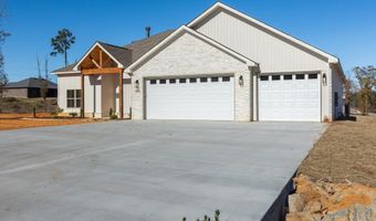 1165 Duke Dr, Bauxite, AR 72011
