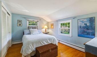 40 Vantana Dr, Bristol, CT 06010