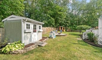 35 Skytop Rd, Andover, NJ 07860
