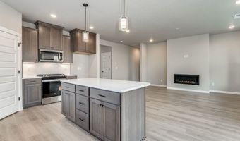 734 NW 28TH St, Battle Ground, WA 98604