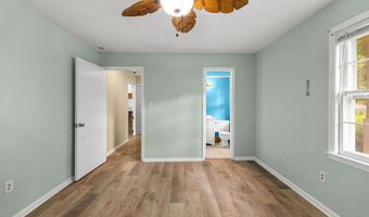 101 Hendrix Ct, Boiling Springs, SC 29316