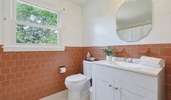 27 Bear Hill Rd, Cumberland, RI 02864