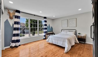 5 Covington Ct, Algonquin, IL 60102