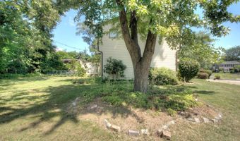 2 CLARK Dr, Barrington, NJ 08007