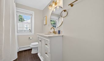 9 Milton Rd, Barrington, RI 02806