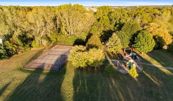 427 Ryan Rd, Ann Arbor, MI 48103