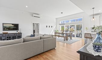 173 Tamrox Dr, Arundel, ME 04046