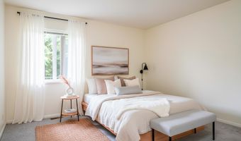 285 WALDORF Pl, Astoria, OR 97103