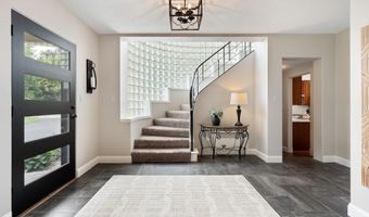500 36th St NW, Austin, MN 55912