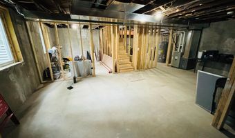 302 W Call St, Algona, IA 50511