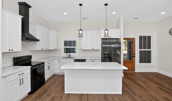 166 Midway Rd, Barnesville, GA 30204
