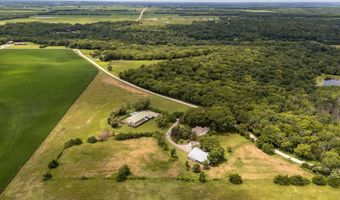 662 E 1452 Rd, Baldwin City, KS 66006