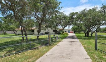 855 Jacoby Ln, Aransas Pass, TX 78336