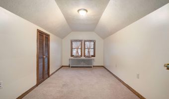 25 Fordham Ct, Albany, NY 12209