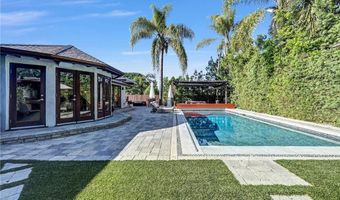 4060 Harclare Ln, Encino, CA 91436