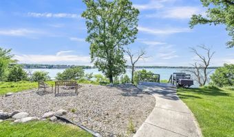 425 240th Ave 105, Arnolds Park, IA 51331