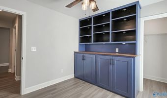 16504 Eden Dr, Athens, AL 35613