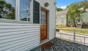 49 Western Ave, Bath, ME 04530