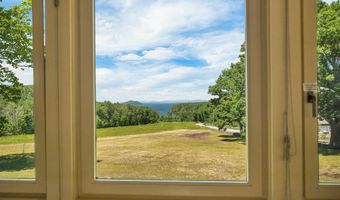57 Roberts Cove Rd, Alton, NH 03809