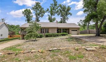 2208 2210 Oakwood Ave, Bentonville, AR 72712