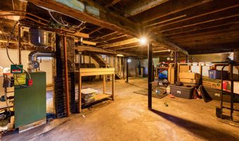 788 Union St, Bangor, ME 04401