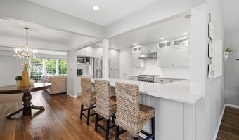 1420 CENTER St, Albany, OR 97322