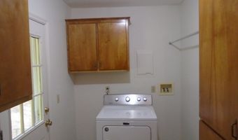 122 Houston, Barnesville, GA 30204