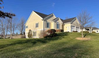 105 Linden Ln, Albia, IA 52531