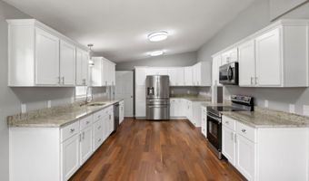 121 NE Hill Dr, Abingdon, VA 24210