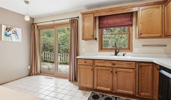 212 Country Club Ln, Altoona, WI 54720