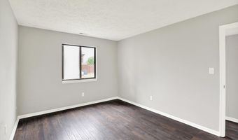 8545 La Corrida Ct, Indianapolis, IN 46227